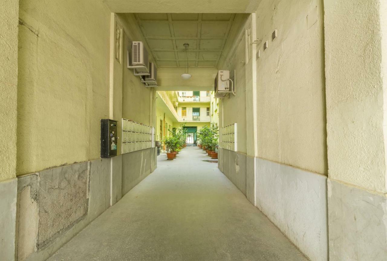 Vori Vori De Luxe Apartment Budapest Luaran gambar