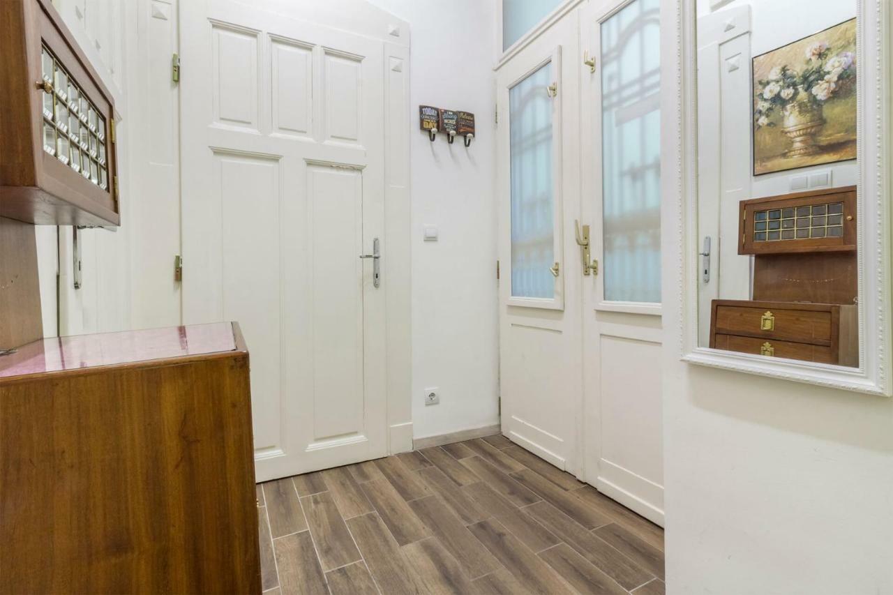 Vori Vori De Luxe Apartment Budapest Luaran gambar